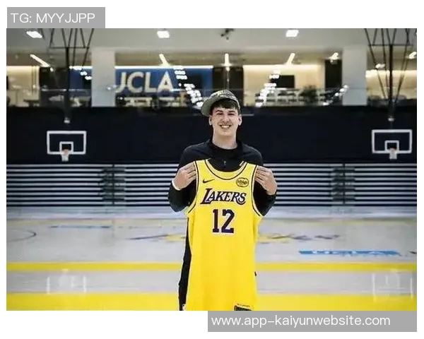 湖人队赛季至今仅有八村塁拉拉维亚和范德彪三人全勤出战九场比赛