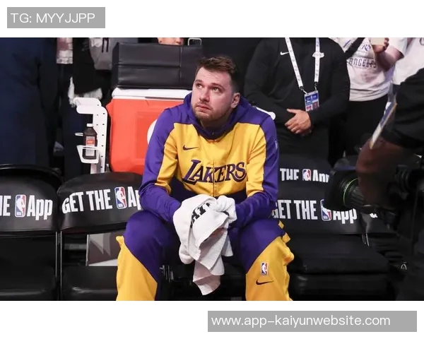 佩林卡应迅速补强阵容减轻东契奇压力湖人防守乏力只能依靠进攻取胜 佩林卡应迅速补强阵容减轻东契奇压力湖人防守乏力只能依靠进攻取胜