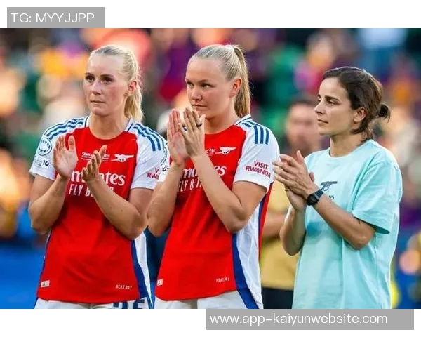 阿森纳女足正式签约19岁瑞典后卫霍尔姆贝里迎新血液注入 阿森纳女足正式签约19岁瑞典后卫霍尔姆贝里迎新血液注入